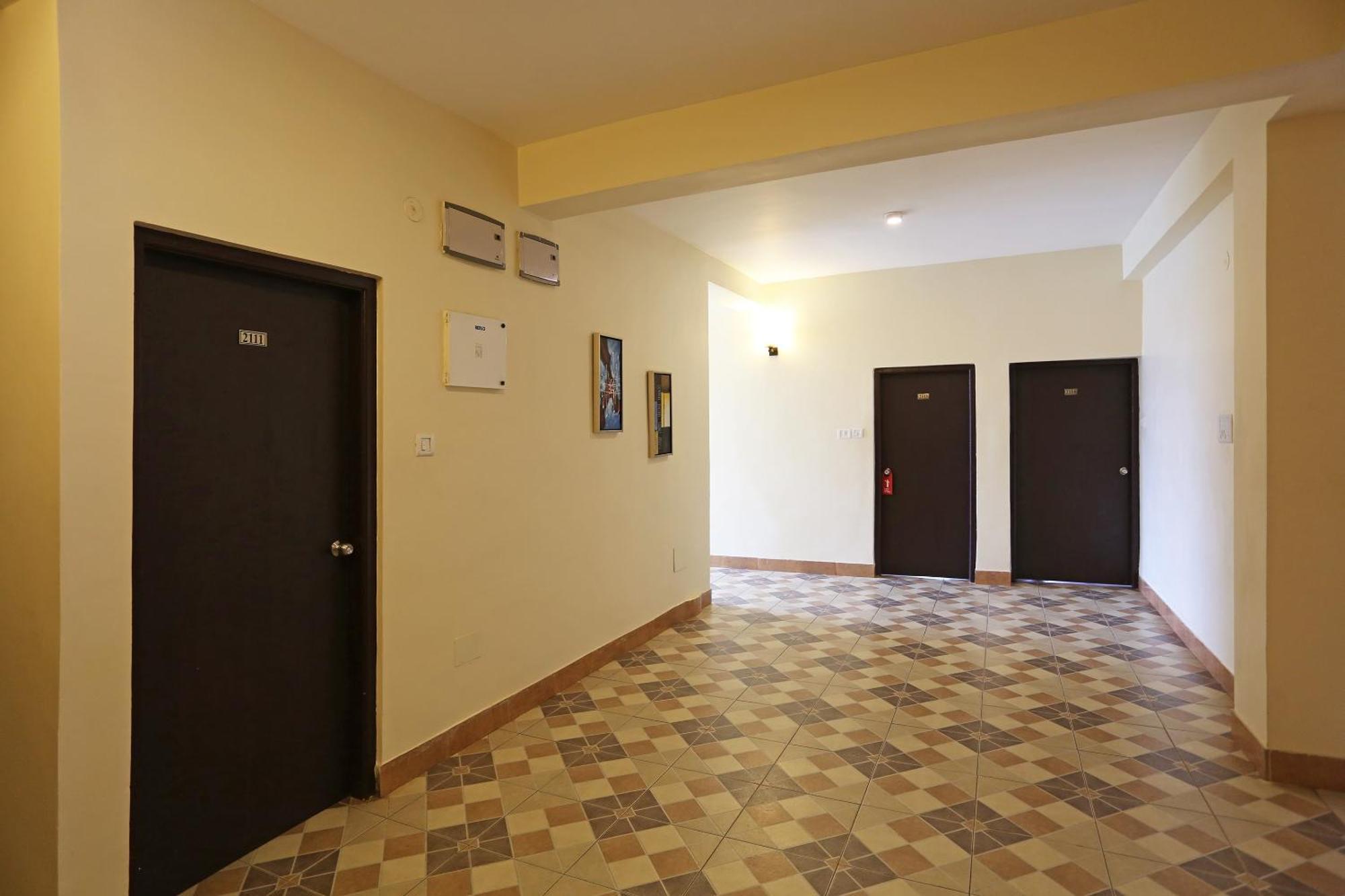 Oyo Stellar Resort Bhubaneswar Buitenkant foto