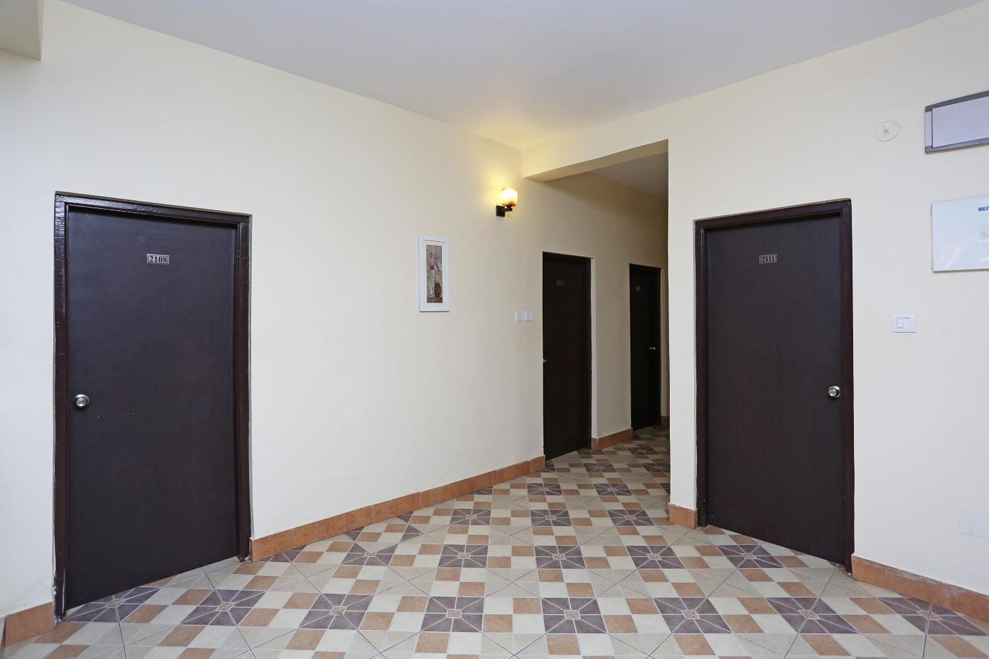 Oyo Stellar Resort Bhubaneswar Buitenkant foto